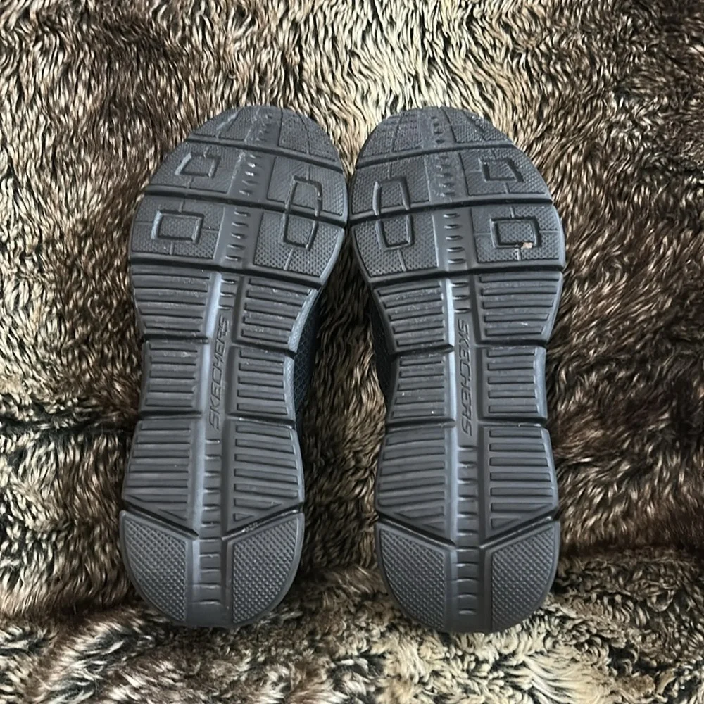 Men’s Skechers Hands Free Swift Fit Shoes - Picture 13 of 14